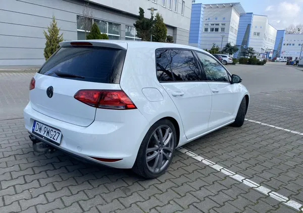 samochody osobowe Volkswagen Golf cena 32000 przebieg: 235000, rok produkcji 2013 z Wrocław